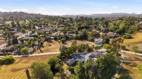 birch ave, Escondido, CA 92027 photo 5
