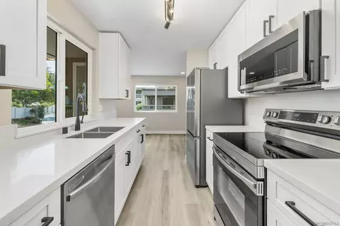 6386 Caminito Salado, San Diego, CA 92111