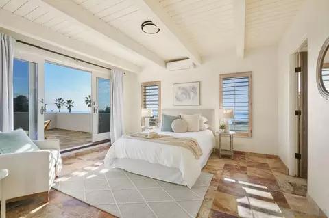 Bedroom - 126 7th St, Del Mar, CA 92014 photo 1 of 6