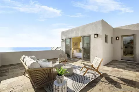 Exterior - 126 7th St, Del Mar, CA 92014 photo 9 of 11