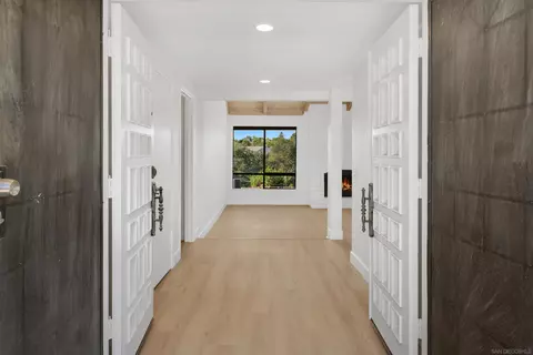 Entry Way - 363 Tumble Crk, Fallbrook, CA 92028 photo 2 of 2