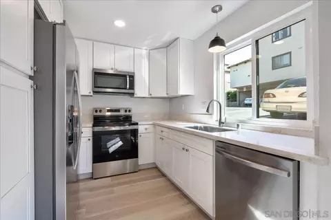 Kitchen - 955 Postal Way #29, Vista, CA 92083 photo 2 of 4