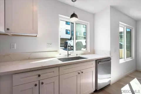 Kitchen - 955 Postal Way #29, Vista, CA 92083 photo 4 of 4