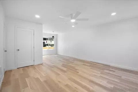 Living - 955 Postal Way #29, Vista, CA 92083 photo 1 of 3