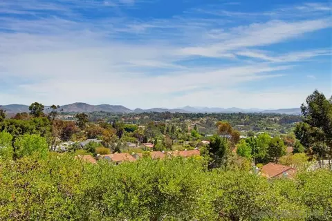 View/Area - 1872 Forestdale, Encinitas, CA 92024 photo 2 of 2