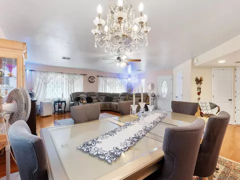 Dining - 1506 Oak Dr #34, Vista, CA 92084 photo 2 of 2