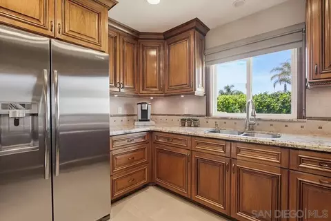 Kitchen - 13236 Ryans Way, Lakeside, CA 92040 photo 2 of 6