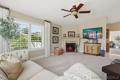 Living - 13236 Ryans Way, Lakeside, CA 92040 photo 2 of 4