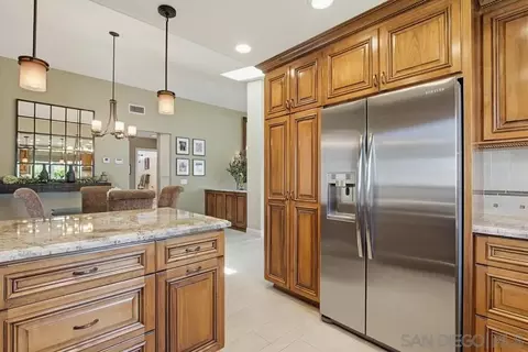 Kitchen - 13236 Ryans Way, Lakeside, CA 92040 photo 4 of 6