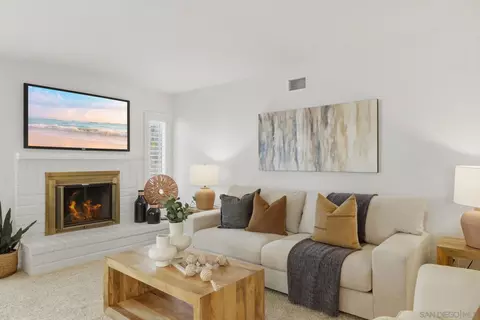 Living - 4245 Dawn, Oceanside, CA 92056 photo 2 of 5