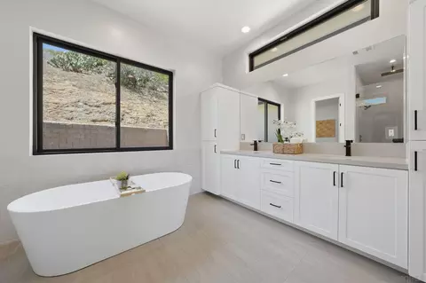 Bath - 3916 Citrus, Fallbrook, CA 92028 photo 1 of 4