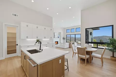 Kitchen - 3916 Citrus, Fallbrook, CA 92028 photo 7 of 8