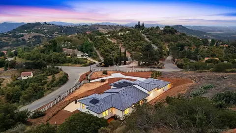 View/Area - 3916 Citrus, Fallbrook, CA 92028 photo 10 of 10