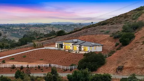 Exterior - 3916 Citrus, Fallbrook, CA 92028 photo 14 of 15