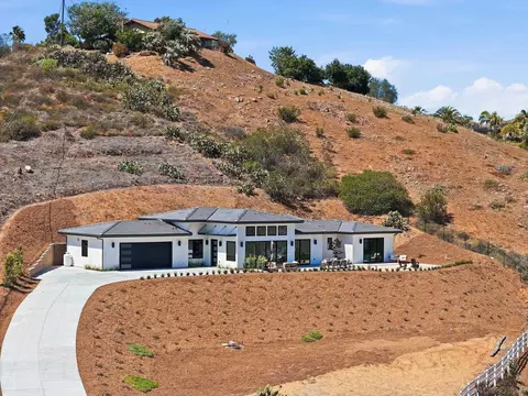 Exterior - 3916 Citrus, Fallbrook, CA 92028 photo 8 of 15