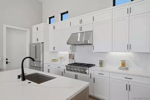 Kitchen - 3916 Citrus, Fallbrook, CA 92028 photo 3 of 8