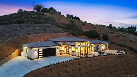 Exterior - 3916 Citrus, Fallbrook, CA 92028 photo 11 of 15