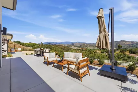 Exterior - 3916 Citrus, Fallbrook, CA 92028 photo 3 of 15