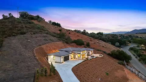 Exterior - 3916 Citrus, Fallbrook, CA 92028 photo 10 of 15