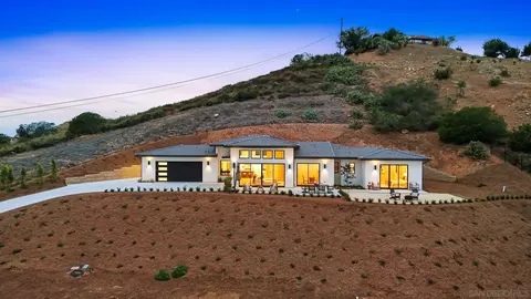 Exterior - 3916 Citrus, Fallbrook, CA 92028 photo 12 of 15
