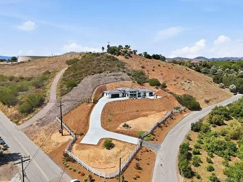 View/Area - 3916 Citrus, Fallbrook, CA 92028 photo 5 of 10
