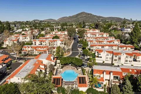 View/Area - 5715 Baltimore #39, La Mesa, CA 91942 photo 9 of 13