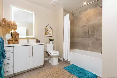Bath - 355 N Cleveland St, Oceanside, CA 92056 photo 1 of 1