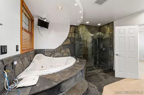 Bath - 1922 Suncrest Blvd, El Cajon, CA 92021 photo 5 of 6