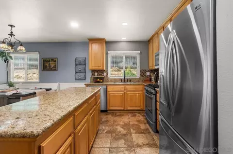 Kitchen - 8677 Via Del Luz, El Cajon, CA 92021 photo 1 of 6