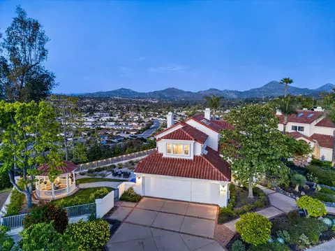 12262 Avenida Consentido, San Diego, CA 92128