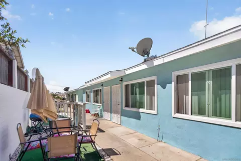 4165-4171 Epsilon St, San Diego, CA 92113