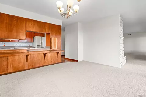 Living - 5877 Soledad Mountain Rd, La Jolla, CA 92037 photo 7 of 8