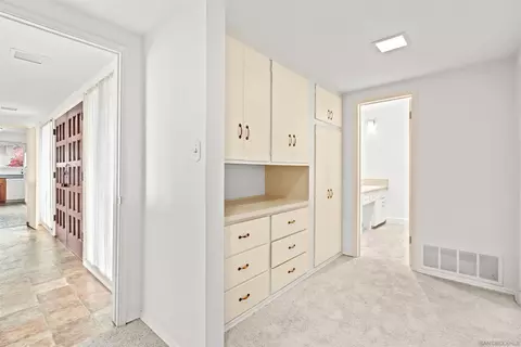 Entry Way - 5877 Soledad Mountain Rd, La Jolla, CA 92037 photo 1 of 1
