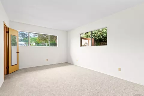 Bedroom - 5877 Soledad Mountain Rd, La Jolla, CA 92037 photo 2 of 2
