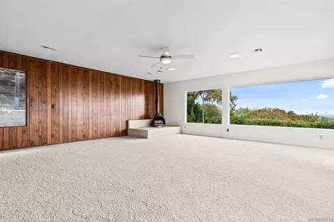 Living - 5877 Soledad Mountain Rd, La Jolla, CA 92037 photo 5 of 8