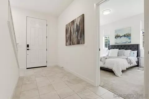 Entry Way - 4373 Pacifica #6, Oceanside, CA 92056 photo 4 of 6