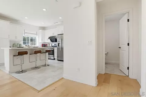 Entry Way - 4373 Pacifica #6, Oceanside, CA 92056 photo 2 of 6