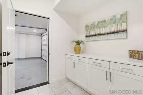 Entry Way - 4373 Pacifica #6, Oceanside, CA 92056 photo 5 of 6