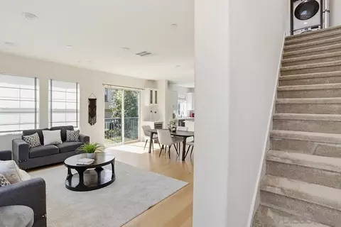 Entry Way - 4373 Pacifica #6, Oceanside, CA 92056 photo 3 of 6