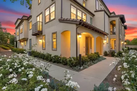 Exterior - 4373 Pacifica #6, Oceanside, CA 92056 photo 3 of 6