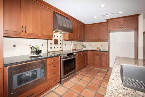 Kitchen - 14371 Silver Hts, Poway, CA 92064 photo 2 of 3