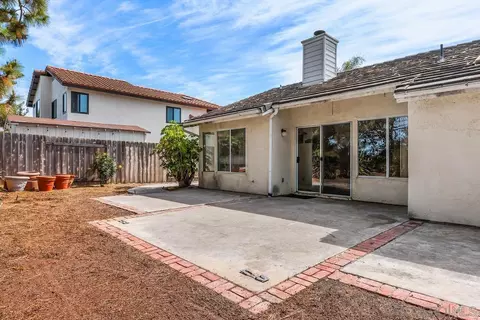 Exterior - 5220 Mandarin Dr, Oceanside, CA 92056 photo 3 of 5