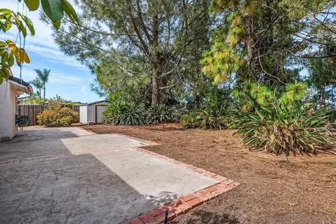 Exterior - 5220 Mandarin Dr, Oceanside, CA 92056 photo 4 of 5