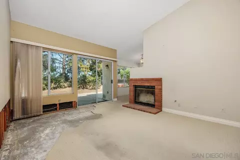Living - 5220 Mandarin Dr, Oceanside, CA 92056 photo 2 of 2
