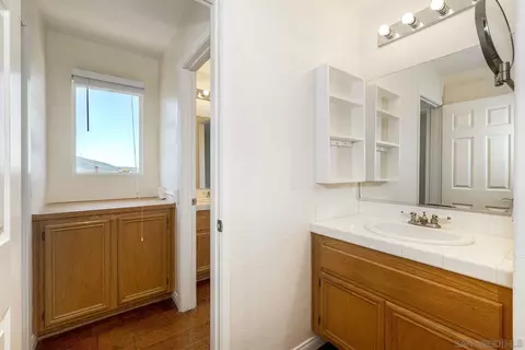Bath - 10160 Challenger Cir, Spring Valley, CA 91978 photo 3 of 5