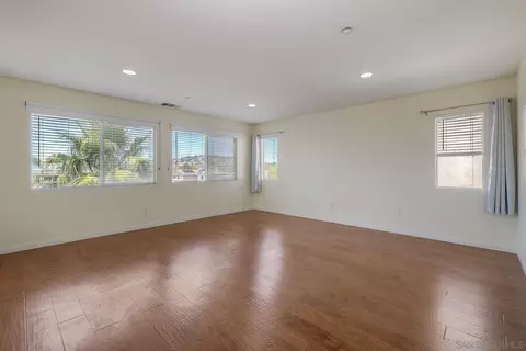 Living - 10160 Challenger Cir, Spring Valley, CA 91978 photo 6 of 7