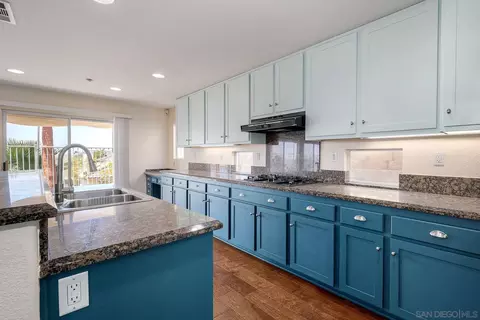 Kitchen - 10160 Challenger Cir, Spring Valley, CA 91978 photo 4 of 4