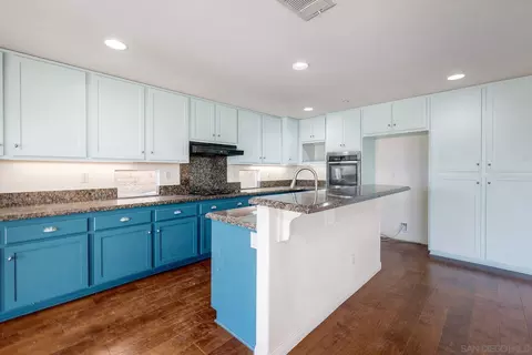 Kitchen - 10160 Challenger Cir, Spring Valley, CA 91978 photo 1 of 4