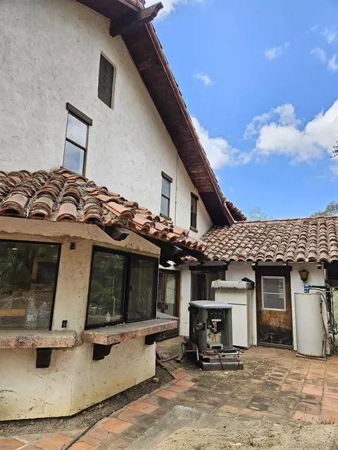 Exterior - 18055 Old Coach Rd, Poway, CA 92064 photo 8 of 22