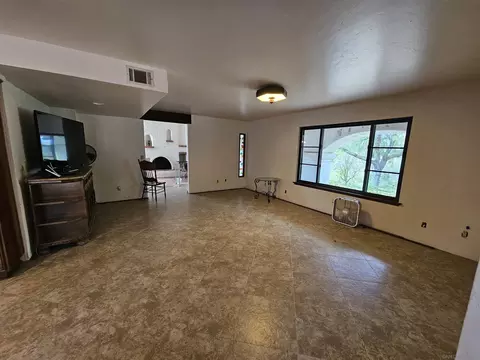 Living - 18055 Old Coach Rd, Poway, CA 92064 photo 5 of 5